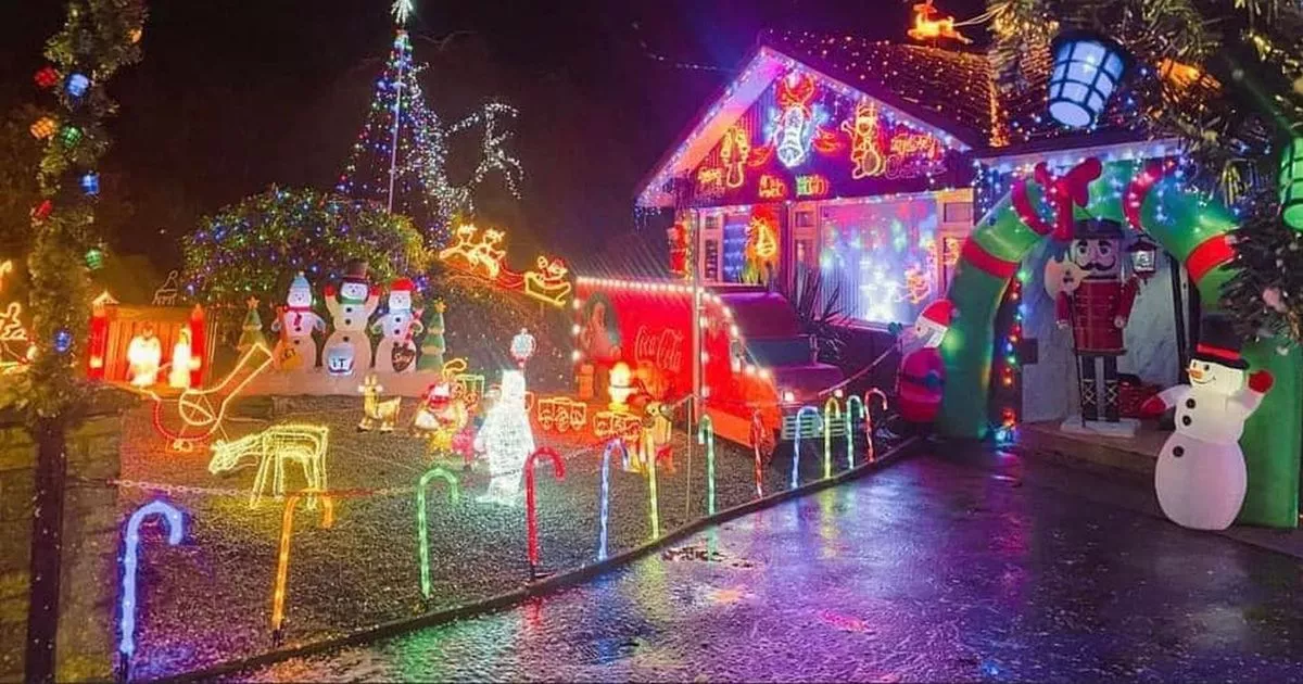 Thornhill family's amazing Christmas lights display raises money for charity