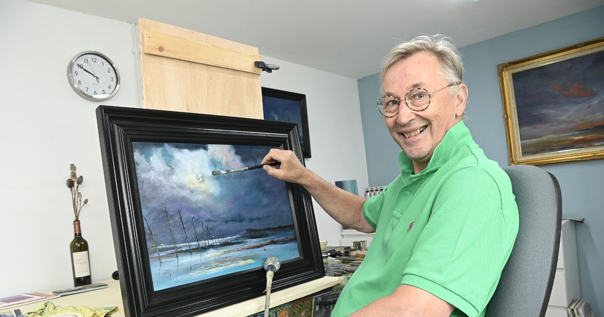 Annan artist painting Solway fishing skill that is being lost to the ages