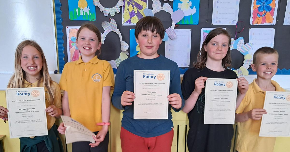 Auchencairn Primary pupils take part in Kirkcudbright Rotary swimming gala